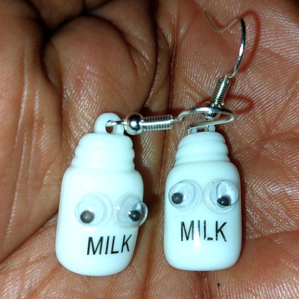Super cute milk earrings For Adults And Kids - Picture 3 of 7